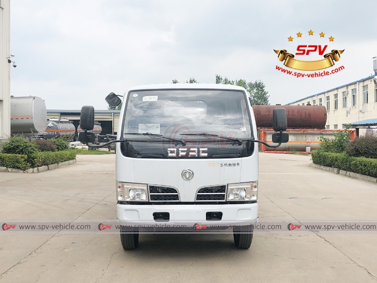 5,000 litres Chemical Liquid Truck Dongfeng - F